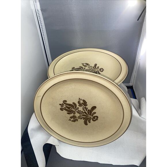 Set Of 2 Vintage 1980s Pfaltzgraff Village 10.5” Dinner Plates USA - Picture 1 of 7
